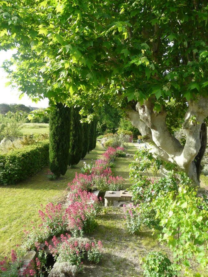 La Capucine Lagnes Exterior foto